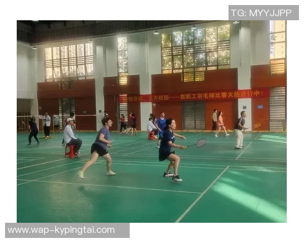 实时新闻深圳羽毛球队在羽毛球状态排行榜中荣登第七名展现强劲实力与潜力